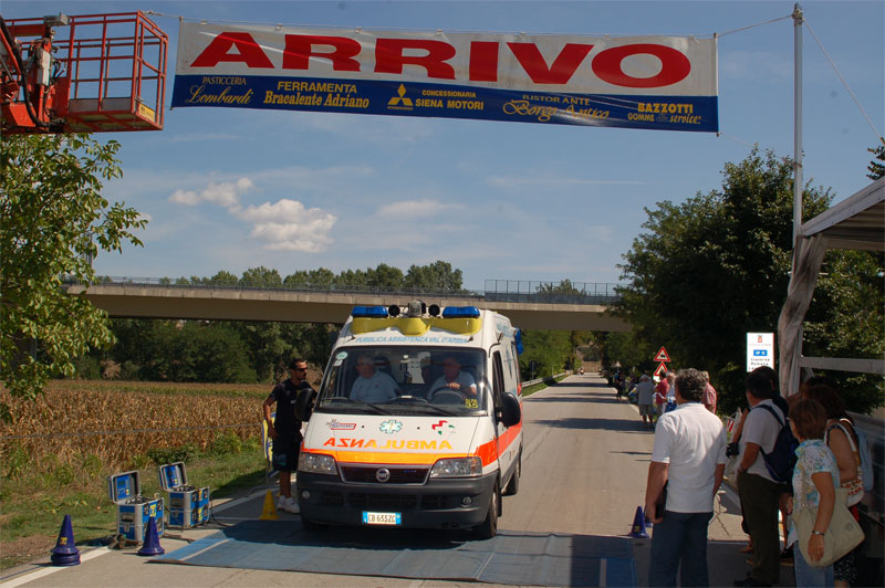 gal/2007/17 - Fondo Valdarbia - Arrivo lungo/DSC_1586-01.jpg